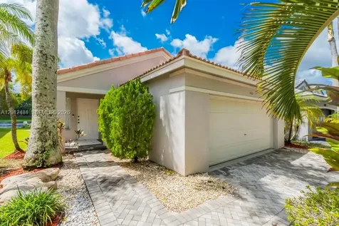 4421 Dogwood Circle Weston FL 33331