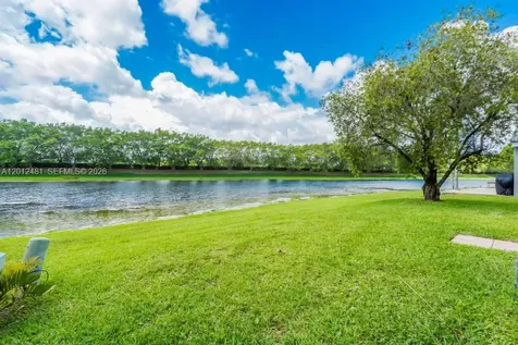 4421 Dogwood Circle Weston FL 33331