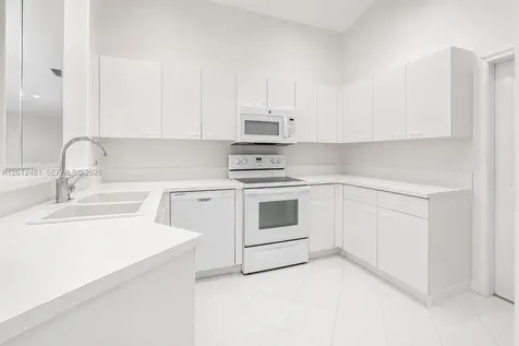 4421 Dogwood Circle Weston FL 33331