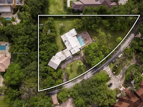 10851 SW 68th Avenue Pinecrest FL 33156