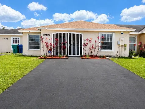 20107 NW 27th Circle Miami Gardens FL 33056