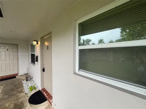 220 NE 41st Street Oakland Park FL 33334