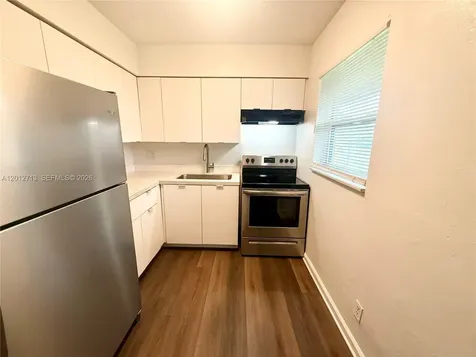 220 NE 41st Street Oakland Park FL 33334