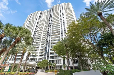 21205 Yacht Club Drive Aventura FL 33180
