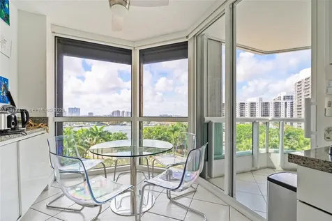 21205 Yacht Club Drive Aventura FL 33180