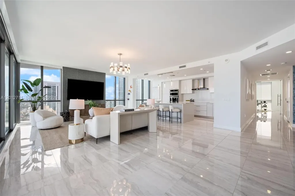 100 E Las Olas Boulevard Fort Lauderdale FL 33301