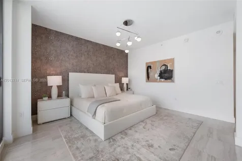 100 E Las Olas Boulevard Fort Lauderdale FL 33301