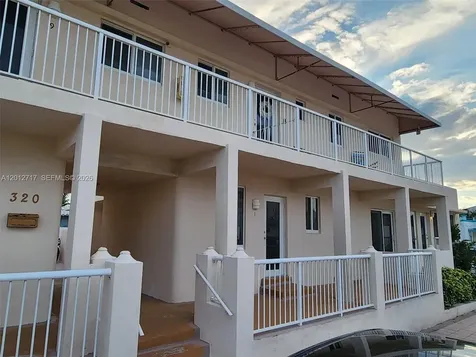 320 New York Street Hollywood FL 33019