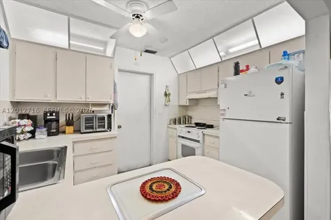 5721 NW 87th Avenue Tamarac FL 33321