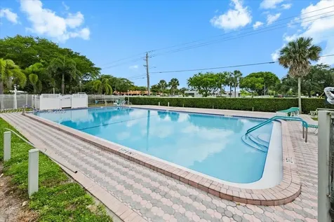 5721 NW 87th Avenue Tamarac FL 33321