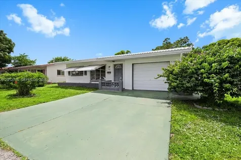 5721 NW 87th Avenue Tamarac FL 33321