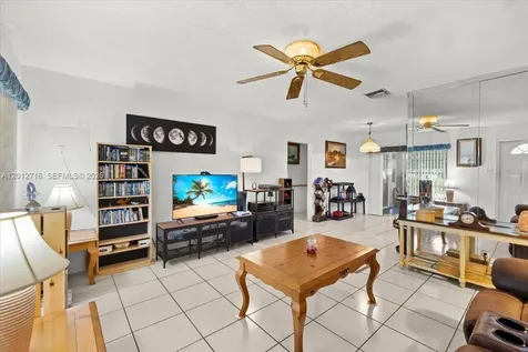 5721 NW 87th Avenue Tamarac FL 33321