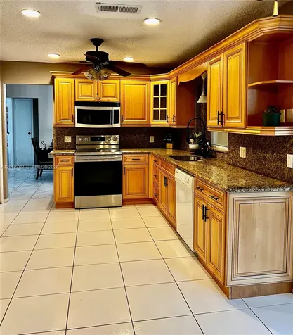 8350 NW 27th Place Sunrise FL 33322