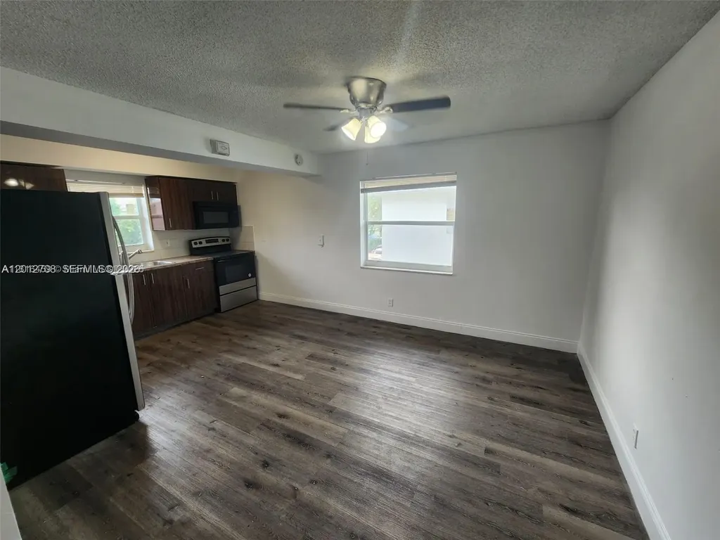 4117 Woodside Drive Coral Springs FL 33065