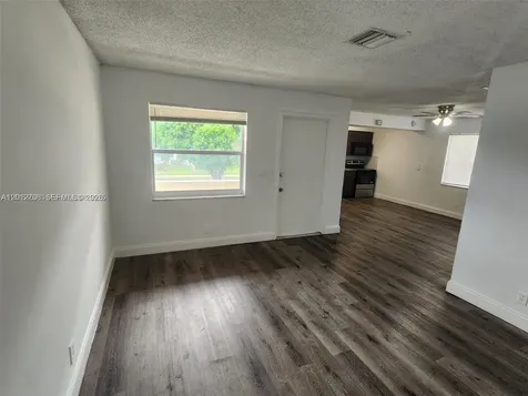 4117 Woodside Drive Coral Springs FL 33065