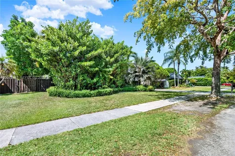 13455 SW 104th Terrace Miami FL 33186