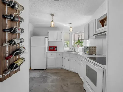 19800 SW 180th Avenue #80 Miami FL 33187