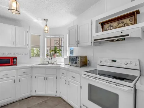 19800 SW 180th Avenue #80 Miami FL 33187