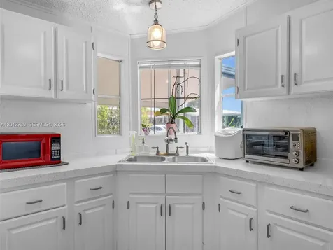 19800 SW 180th Avenue #80 Miami FL 33187