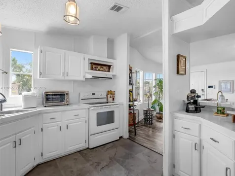 19800 SW 180th Avenue #80 Miami FL 33187