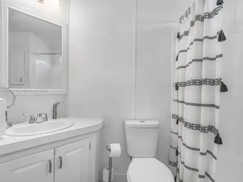19800 SW 180th Avenue #80 Miami FL 33187