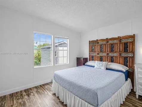 19800 SW 180th Avenue #80 Miami FL 33187