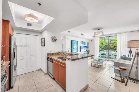 110 Washington Avenue Miami Beach FL 33139
