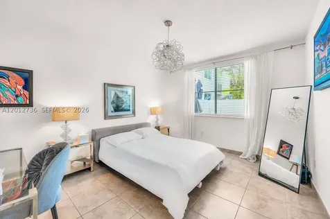 110 Washington Avenue Miami Beach FL 33139