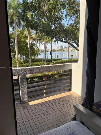 3003 NE 183rd Lane Aventura FL 33160