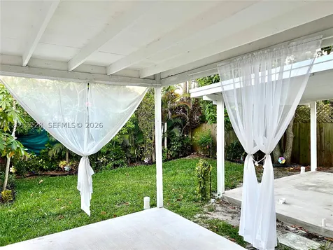 5300 NW 1st Avenue Oakland Park FL 33309