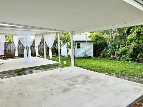 5300 NW 1st Avenue Oakland Park FL 33309