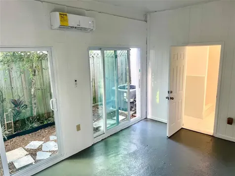5300 NW 1st Avenue Oakland Park FL 33309