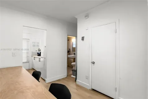 717 Espanola Way Miami Beach FL 33139