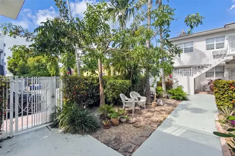 717 Espanola Way Miami Beach FL 33139