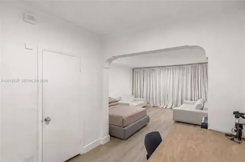 717 Espanola Way Miami Beach FL 33139
