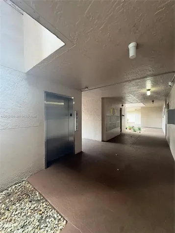 9531 Seagrape Drive Davie FL 33324