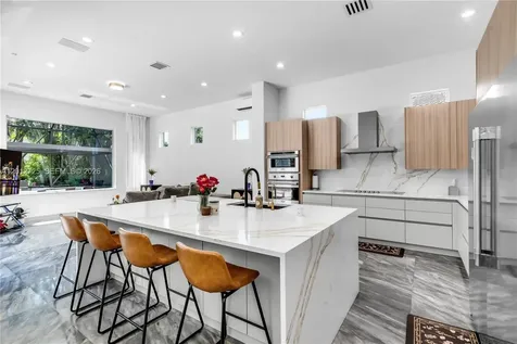 6803 NW 116th Avenue Parkland FL 33076
