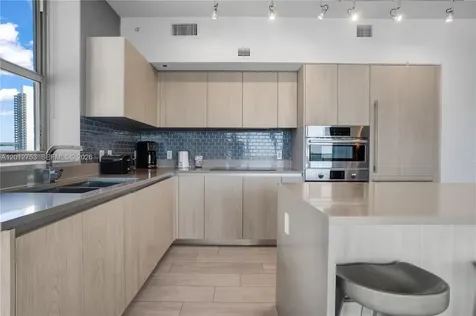4010 S Ocean Drive Hollywood FL 33019