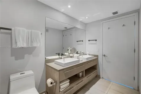 4010 S Ocean Drive Hollywood FL 33019