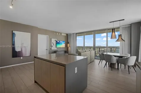 4010 S Ocean Drive Hollywood FL 33019