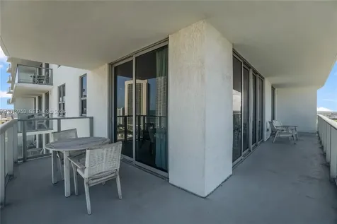 4010 S Ocean Drive Hollywood FL 33019