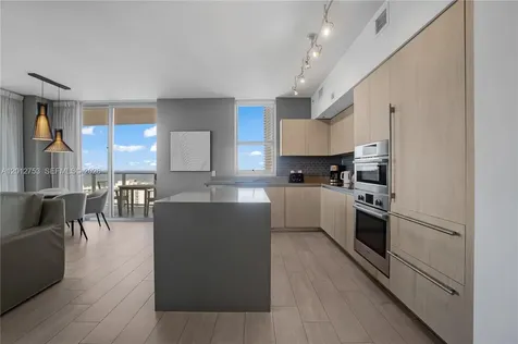 4010 S Ocean Drive Hollywood FL 33019