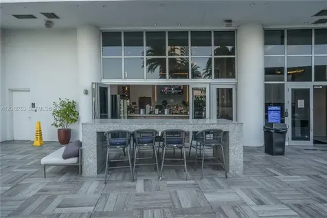 4010 S Ocean Drive Hollywood FL 33019