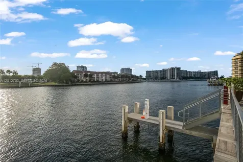 4010 S Ocean Drive Hollywood FL 33019