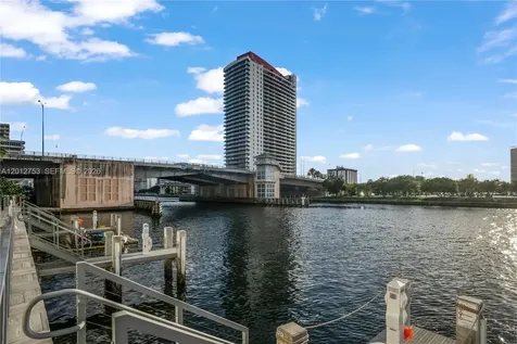 4010 S Ocean Drive Hollywood FL 33019