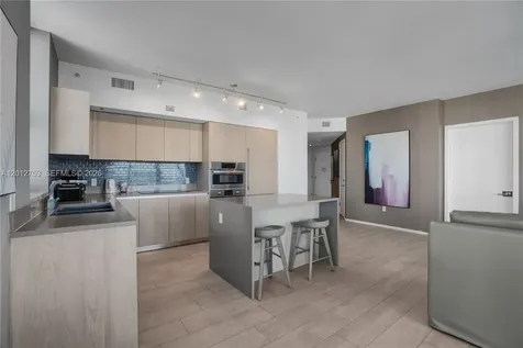 4010 S Ocean Drive Hollywood FL 33019