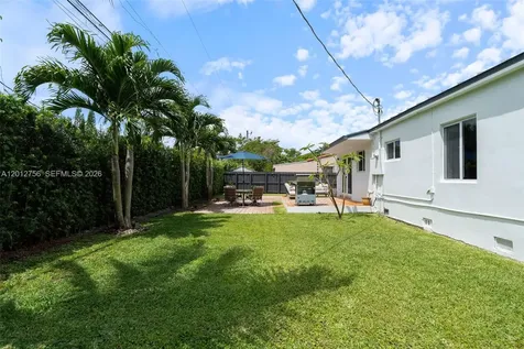 4370 SW 11th Street Miami FL 33134