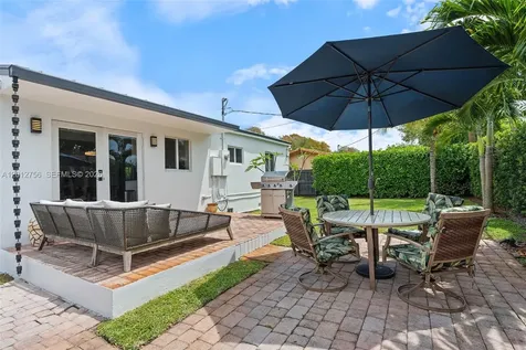 4370 SW 11th Street Miami FL 33134