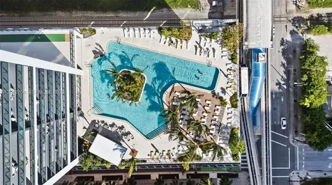 601 NE 1st Avenue Miami FL 33132