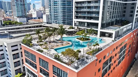 601 NE 1st Avenue Miami FL 33132